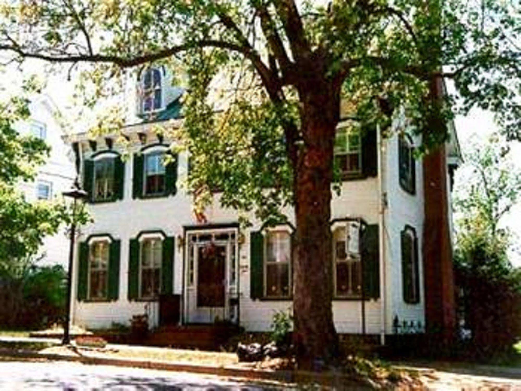 Isaac Hilliard House Bed And Breakfast Pemberton Esterno foto